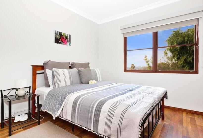 חדר סטנדרט, Blueberry Hills On Comleroy Farmstay   Self Contained Cottages