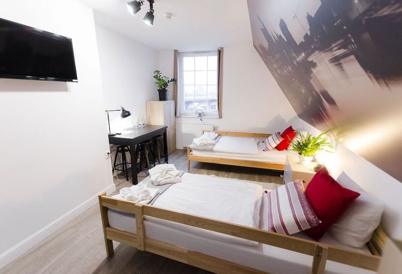 غرفة قياسية, Elewator Gdańsk Hostel