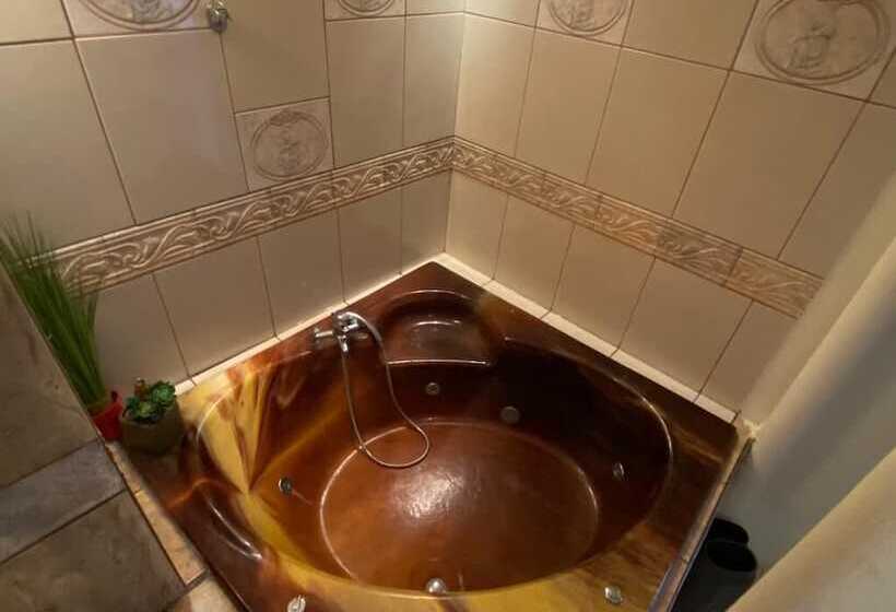 اتاق خانوادگی, Las Brisas