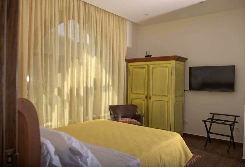 اتاق استاندارد با چشم‌انداز شهر, L'auberge De La Mer