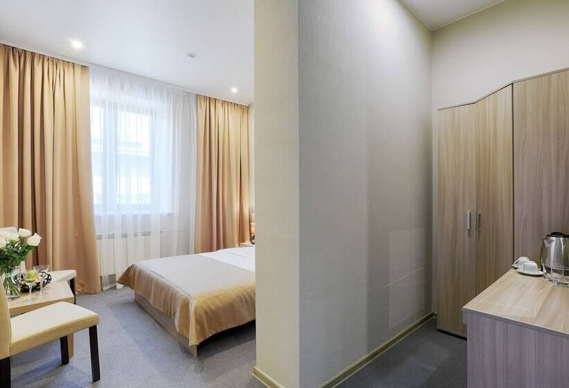 스탠다드 룸, Marx