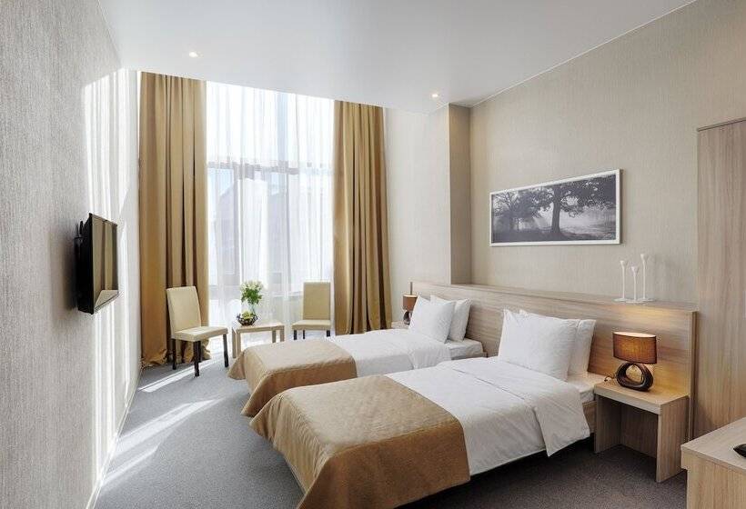 수피리어 룸, Marx