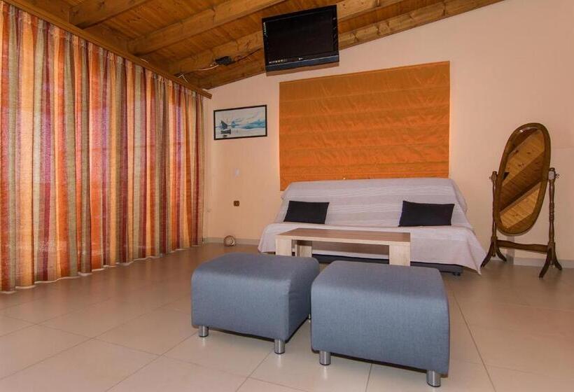 דירת חדר, Poseidon Apartments