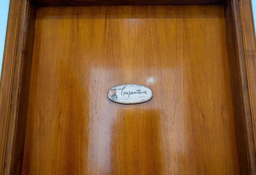 חדר סטנדרט לשלושה, Poseidon Apartments