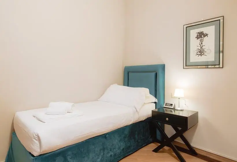اتاق استاندارد سه نفره, Relais Tosinghi