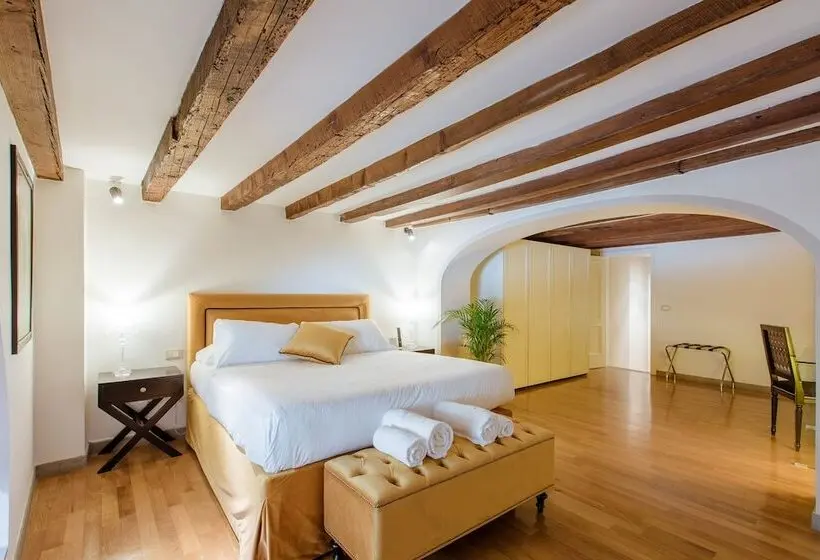 اتاق استاندارد چهار تخته, Relais Tosinghi