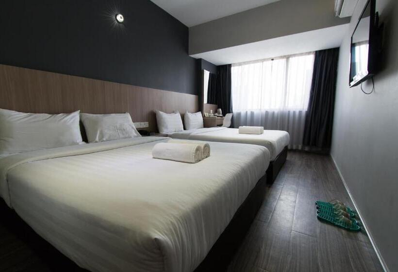 高级家庭房间, 99   Ss2