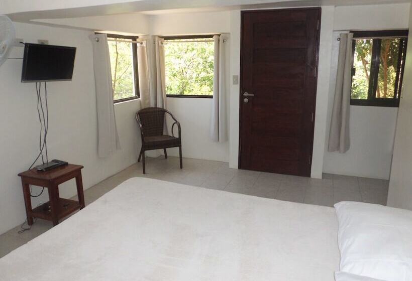 اتاق سوپریور, The Riverhouse