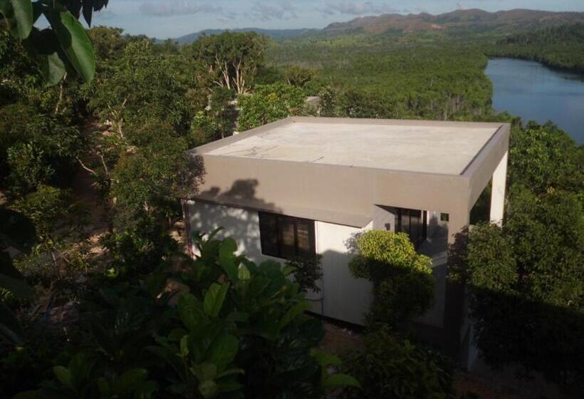 Deluxe room with river view, The Riverhouse