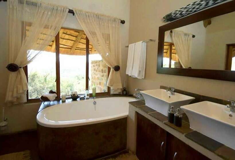 בקתת דלוקס בת חדר 1, Umzolozolo Private Safari Lodge & Spa