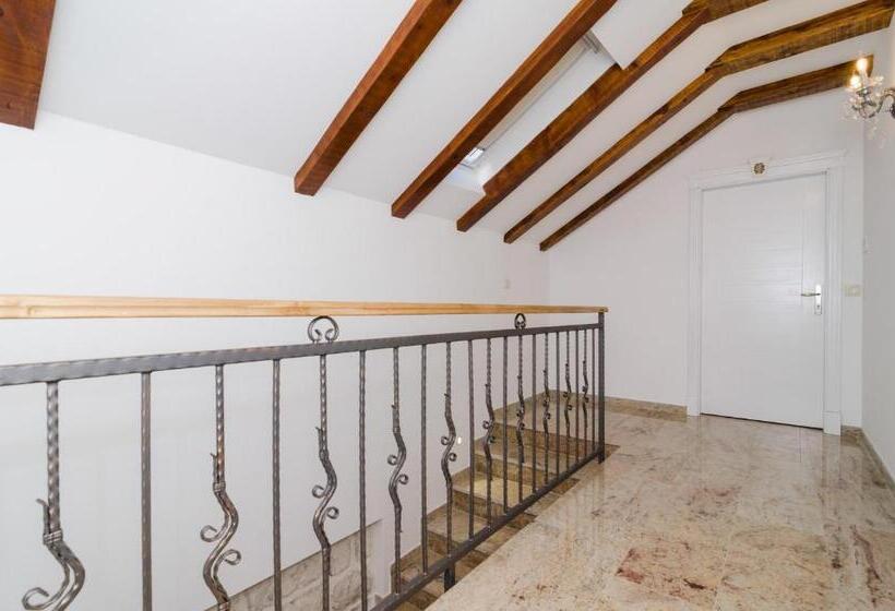 シティビューのデラックスルーム, Bed&breakfast Sorgo Palace