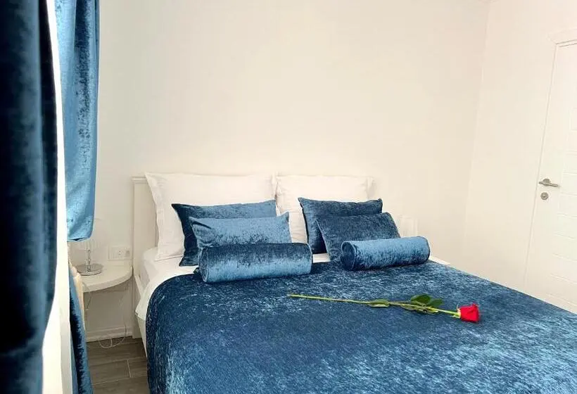 コンフォートルーム, Bed&breakfast Sorgo Palace