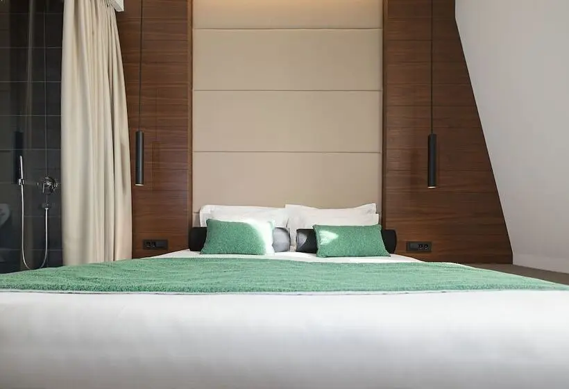 اتاق استاندارد, Dominic Smart & Luxury Suites  Parliament
