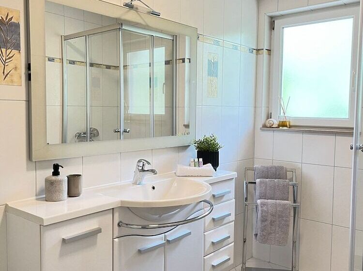 バルコニー付き１ベッドルームアパートメント, Guesthouse čivljak