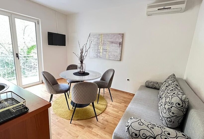 バルコニー付き１ベッドルームアパートメント, Guesthouse čivljak