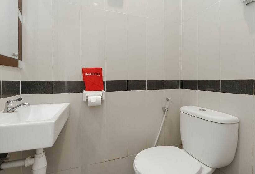 Номер Стандарт, Reddoorz Near Exit Toll Bogor