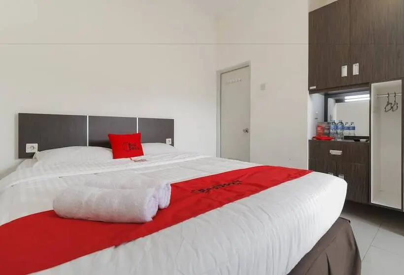 Camera Standard, Reddoorz Near Exit Toll Bogor
