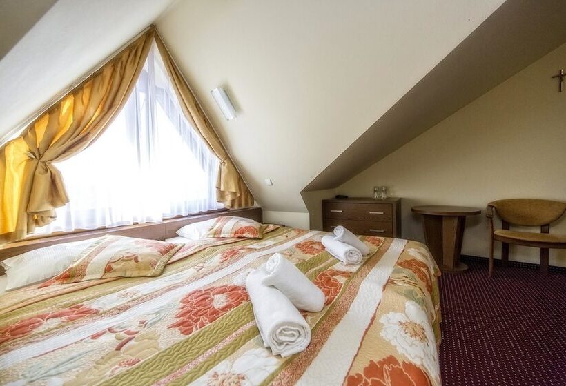 חדר סטנדרט עם מרפסת, Pensjonat Dziubas   5 Minut Na Piechotę Do Stacji Narciarskiej Kotelnica I Term Bania, Parking Przy