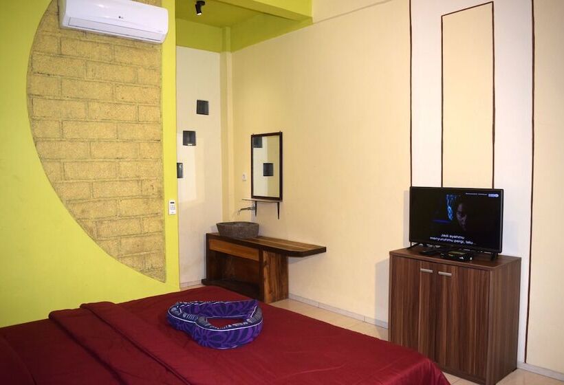 高级大房间, Panda Cottage