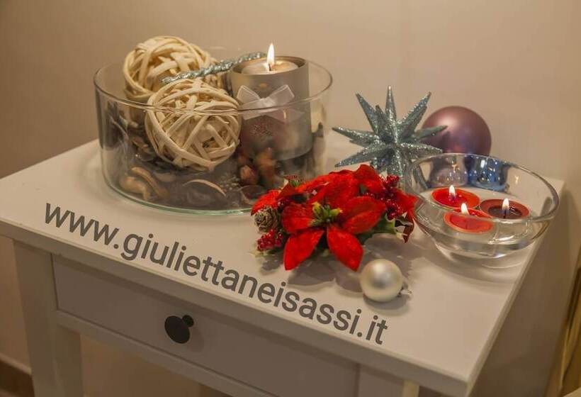 اتاق اکونومی, Giulietta Nei Sassi