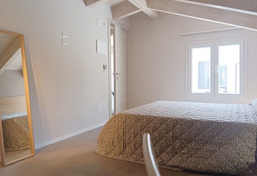 اتاق سوپریور, Giulietta Nei Sassi