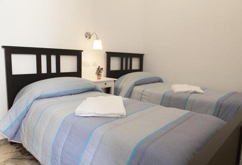 اتاق خانوادگی, Giulietta Nei Sassi