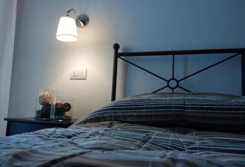 اتاق خانوادگی, Giulietta Nei Sassi