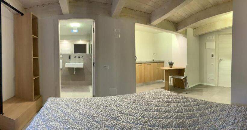 اتاق سوپریور با تخت بزرگ, Giulietta Nei Sassi