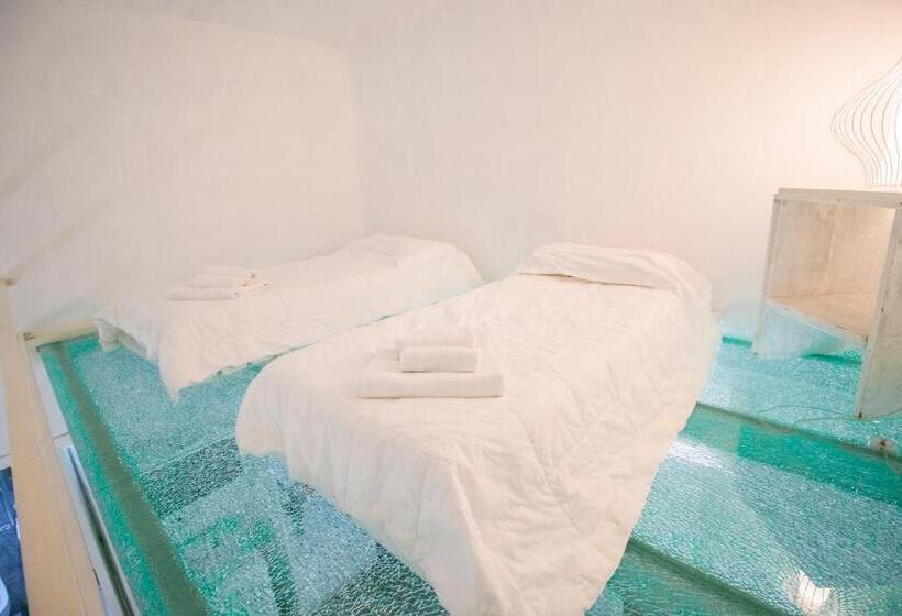 اتاق لوکس, Sui Tetti Luxury Rooms