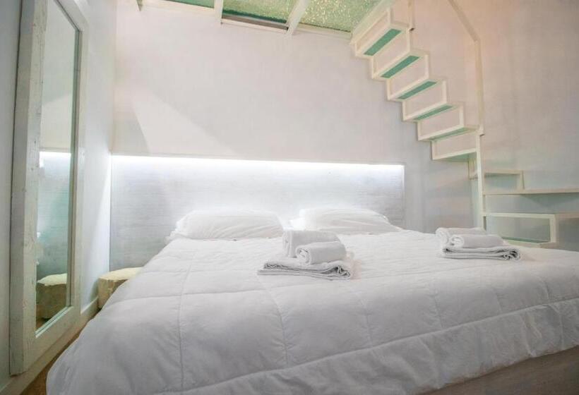 اتاق لوکس, Sui Tetti Luxury Rooms