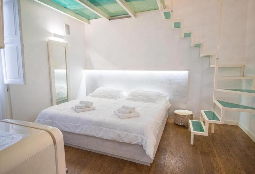 اتاق لوکس, Sui Tetti Luxury Rooms