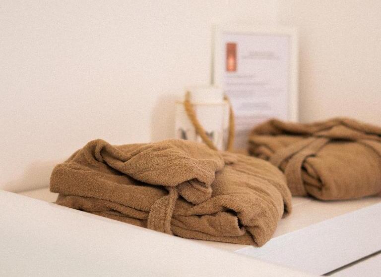 سوئیت با تخت بزرگ, Sui Tetti Luxury Rooms