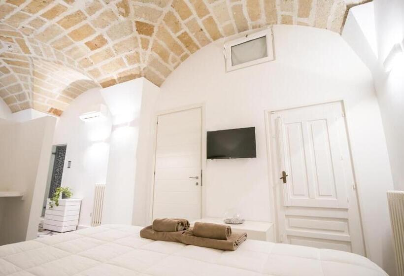 سوئیت با تخت بزرگ, Sui Tetti Luxury Rooms