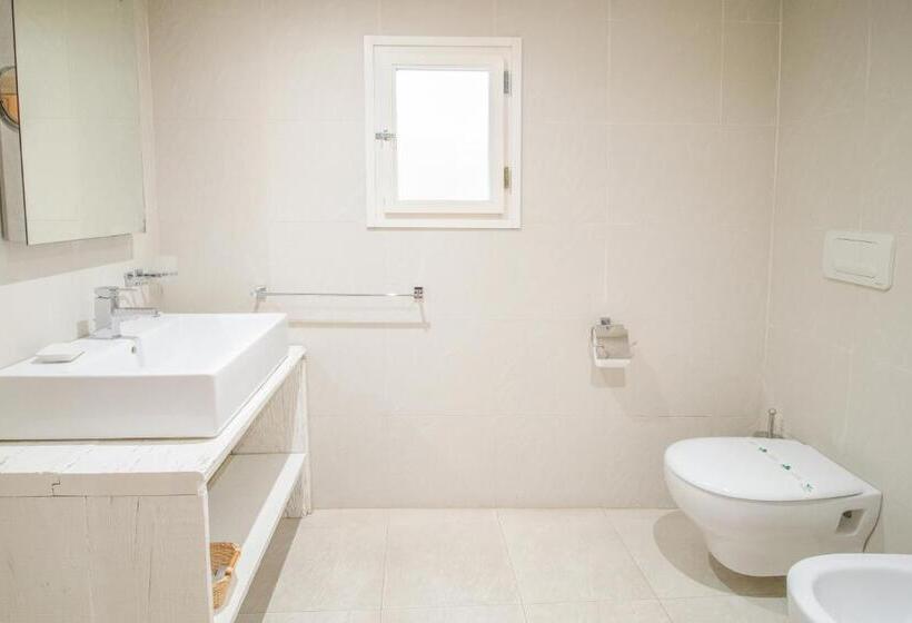 اتاق لوکس, Sui Tetti Luxury Rooms