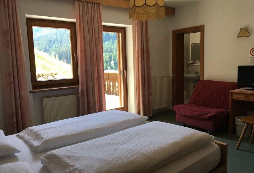 标准间带阳台, Garni Astor