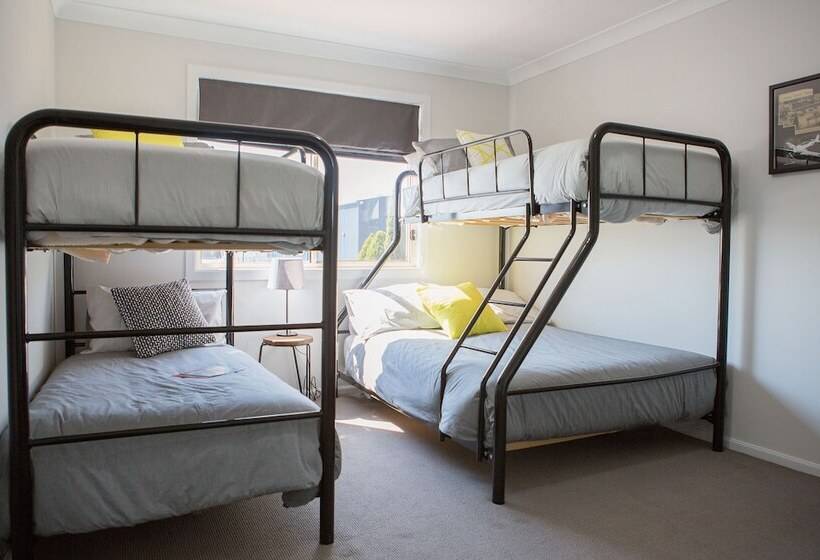 חדר משפחתי, Skylodge Temora