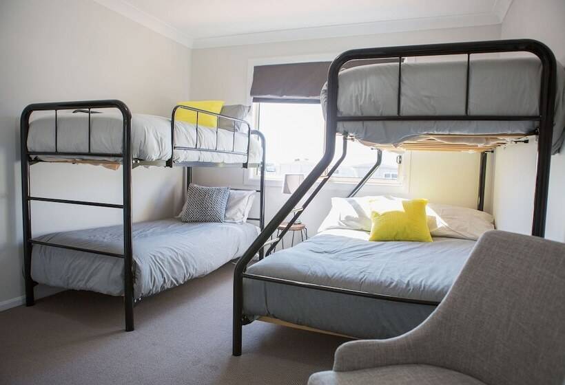 חדר משפחתי, Skylodge Temora