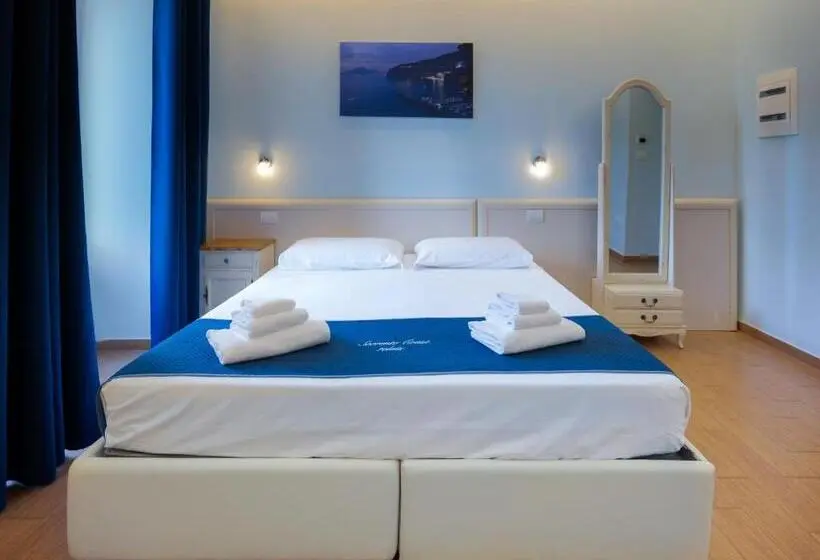 キングサイズベッドのスーペリアルーム, Sorrento Coast Relais