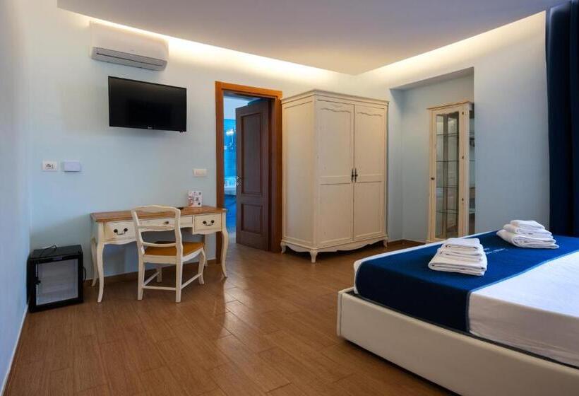 חדר סופריור עם מיטת קינג, Sorrento Coast Relais