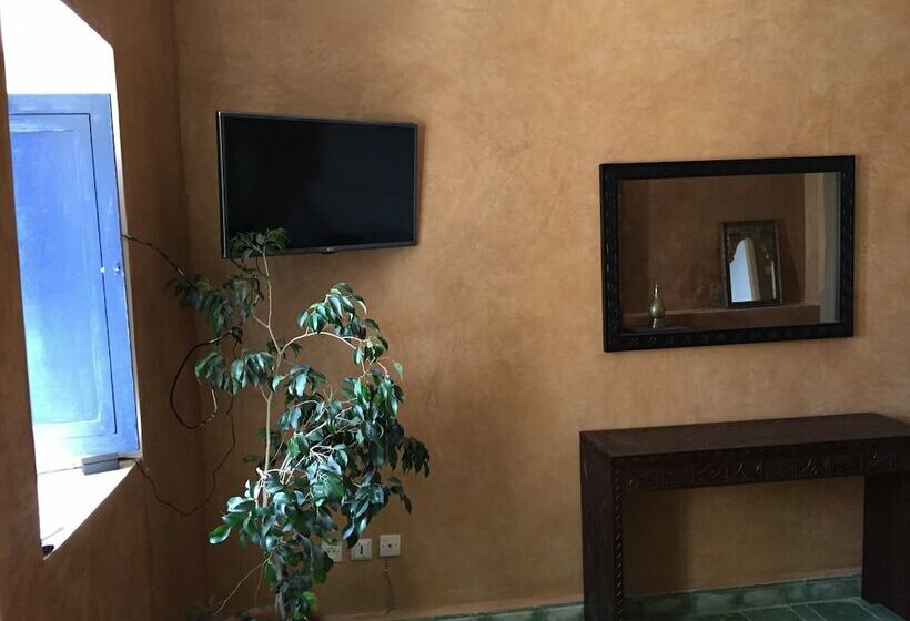 غرفة عائلية مطلّة علي البحر, Villa Jardin De L'ocean