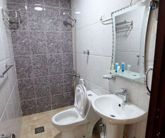 سوییت, Address Tower