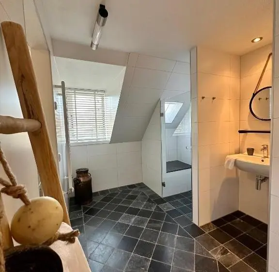 デラックスルーム, De Stadshoeve