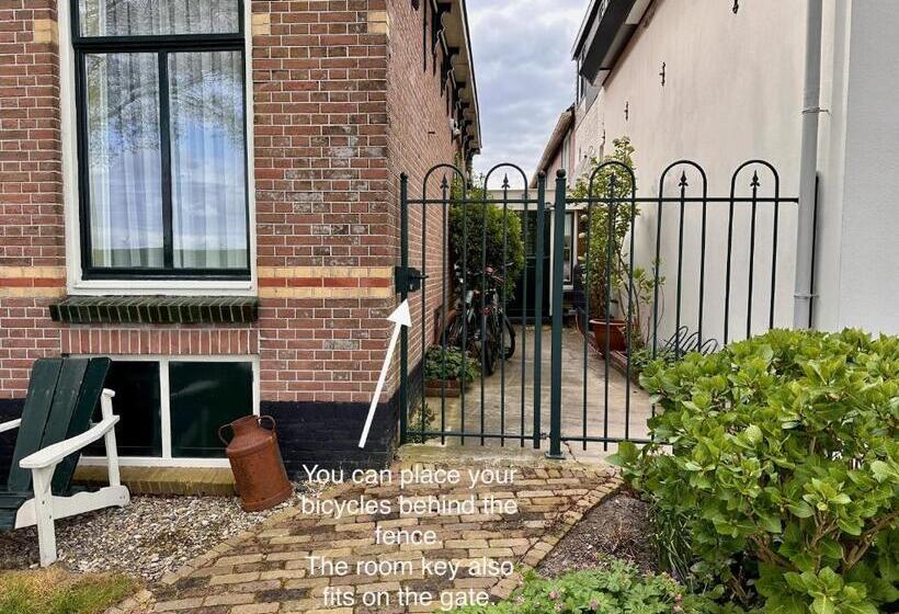 豪华房间, De Stadshoeve