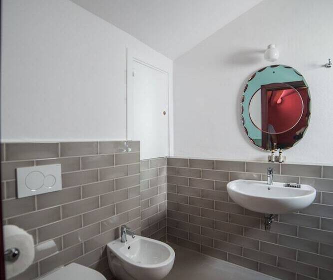 اتاق خانوادگی, La Fonderia Firenze