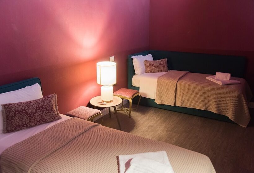 اتاق خانوادگی, La Fonderia Firenze