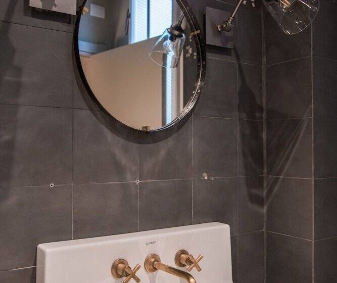 اتاق خانوادگی با چشمانداز باغ, La Fonderia Firenze