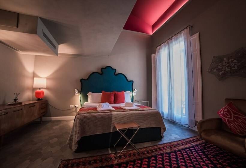 اتاق خانوادگی, La Fonderia Firenze