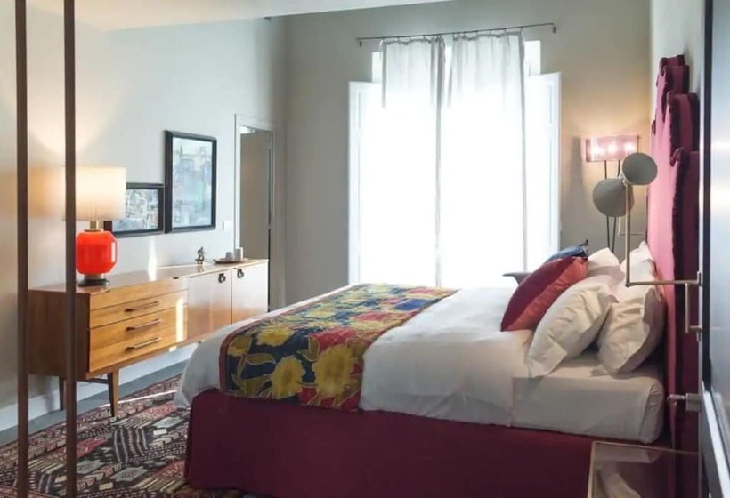 اتاق خانوادگی با چشمانداز باغ, La Fonderia Firenze