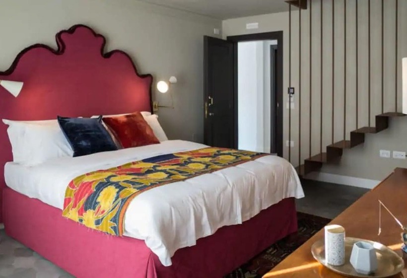 اتاق خانوادگی با چشمانداز باغ, La Fonderia Firenze