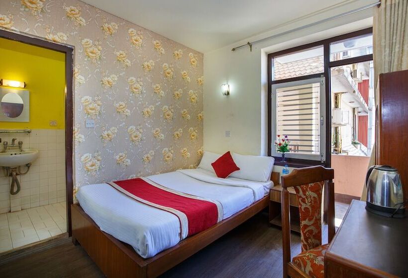 اتاق استاندارد یک تخته با بالکن, Kathmandu Nomad